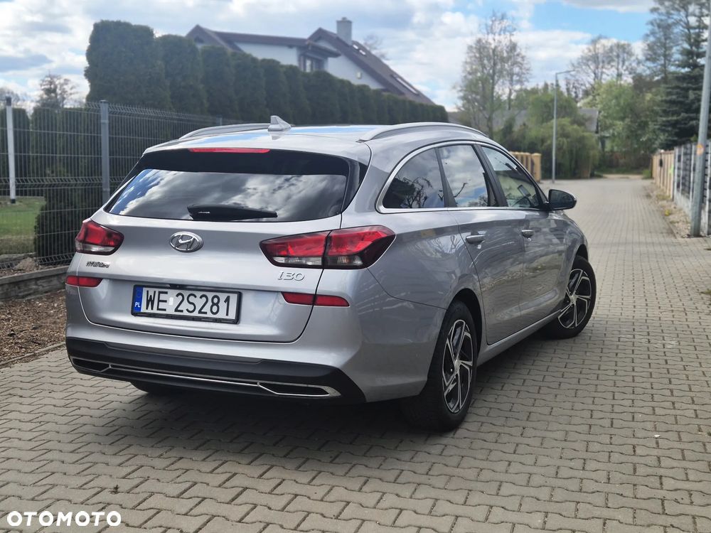 Hyundai i30 1.6 D Comfort DCT - 3