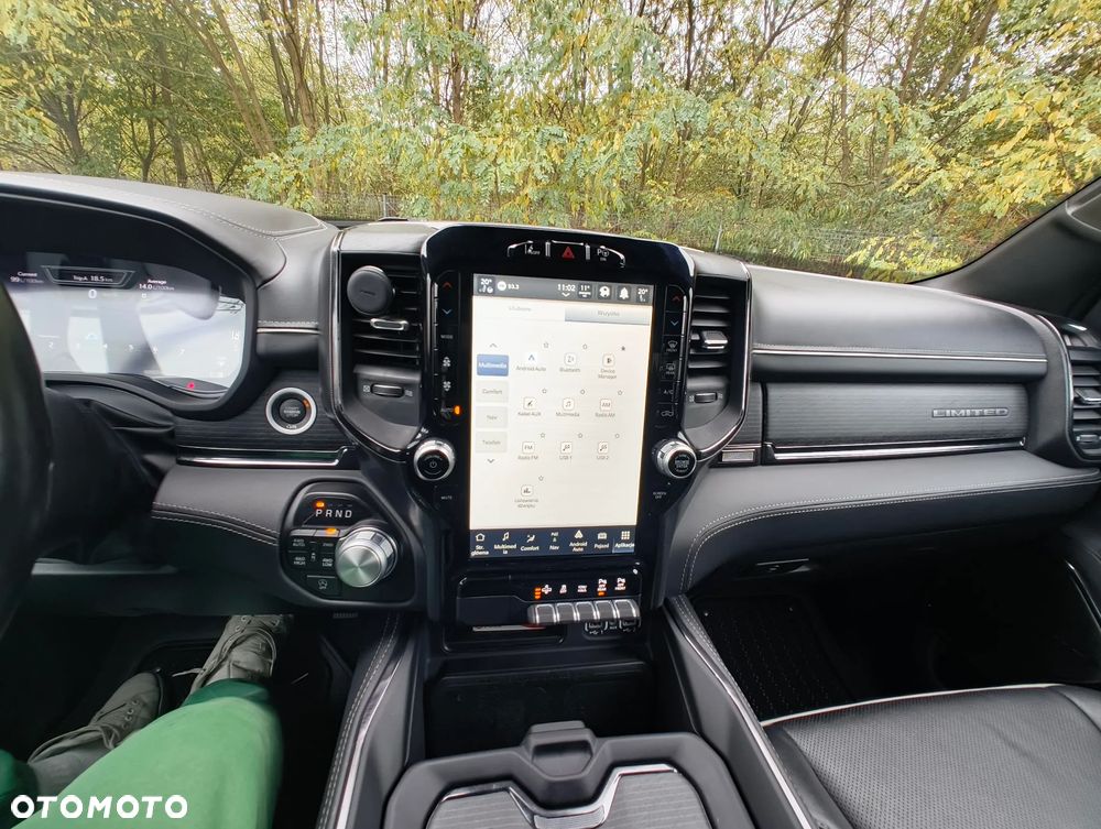 RAM 1500 5.7 Crew Cab Limited - 26