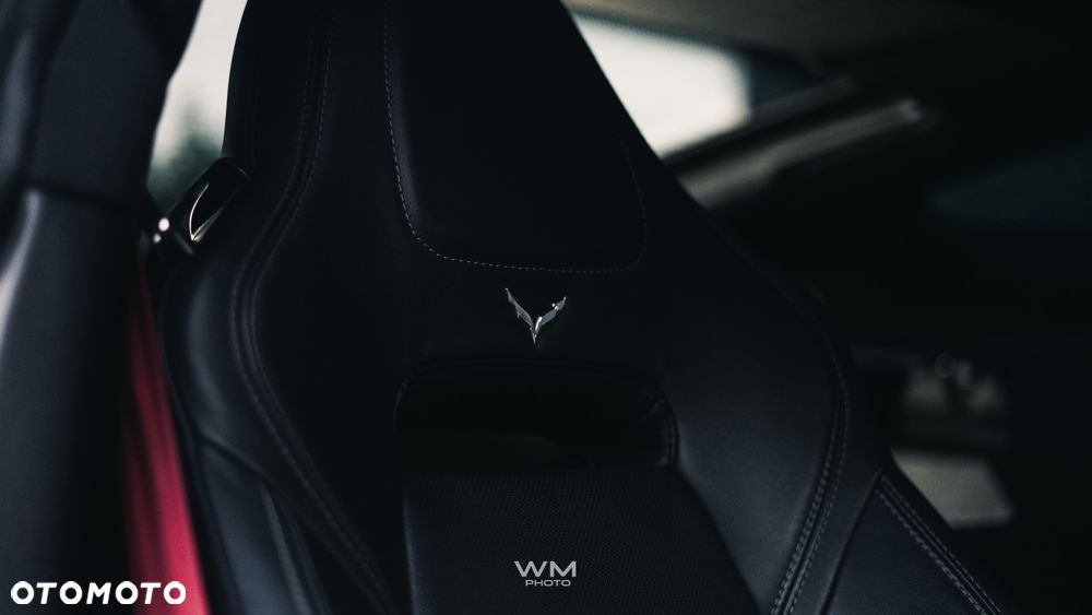 Chevrolet Corvette - 34