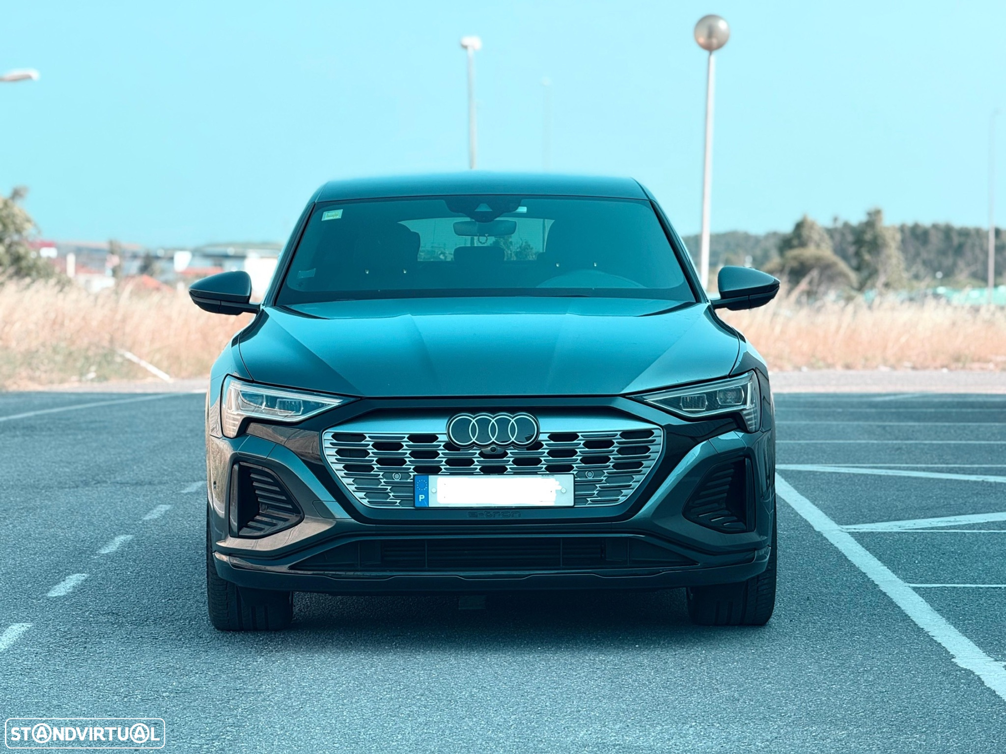 Audi Q8 e-Tron Sportback 50 quattro S line - 2