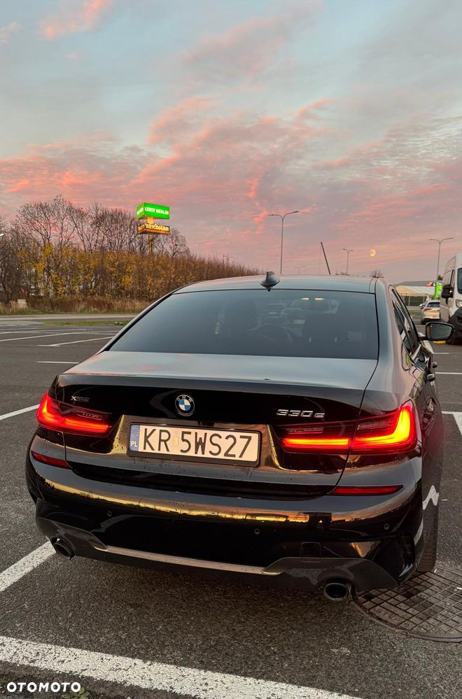 BMW Seria 3 320i Luxury Line - 2