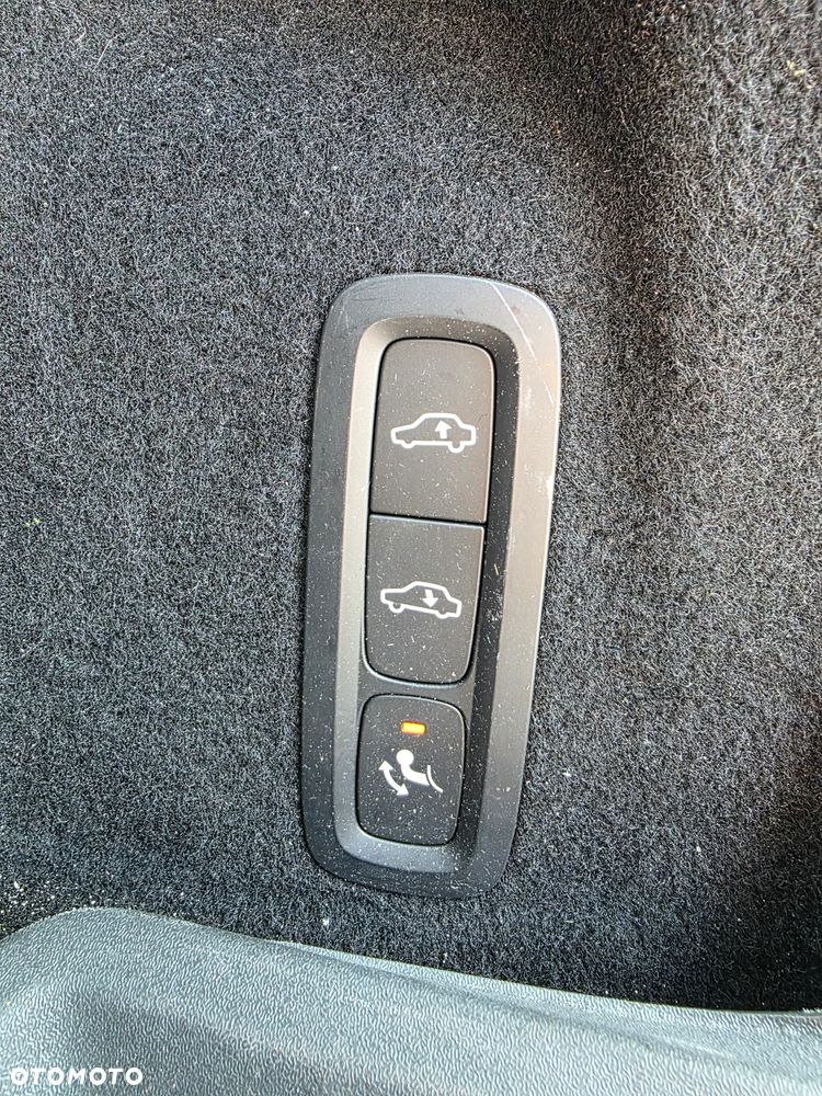 Volvo XC 60 D4 AWD Inscription - 9