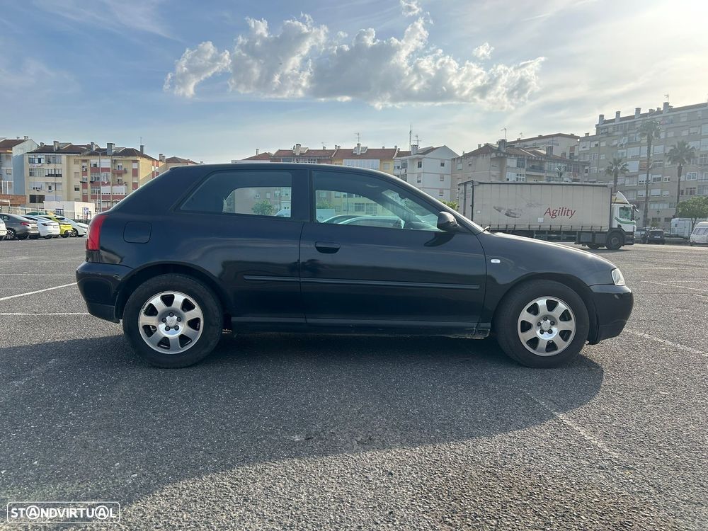 Audi A3 1.6 Ambiente - 3