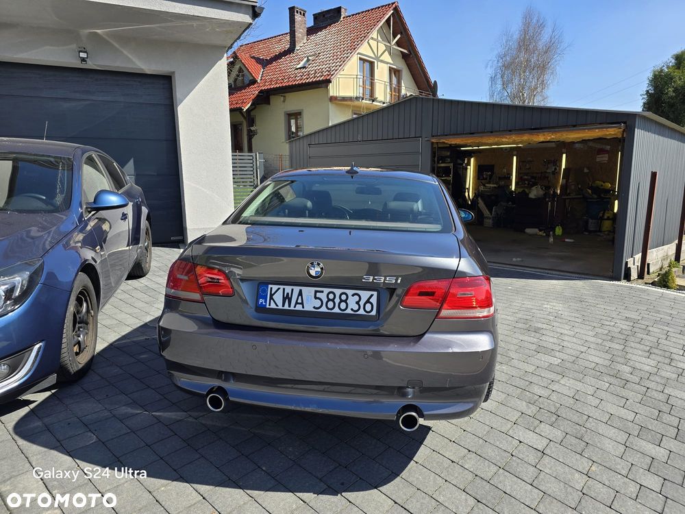 BMW Seria 3 335i - 9