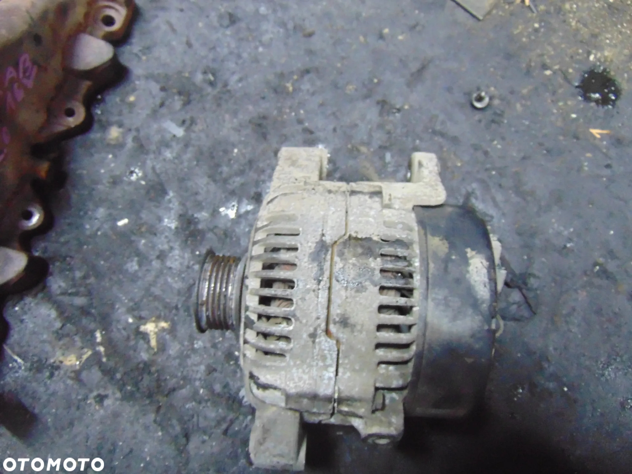 Alternator opel vectra B 2,0 16 v - 4