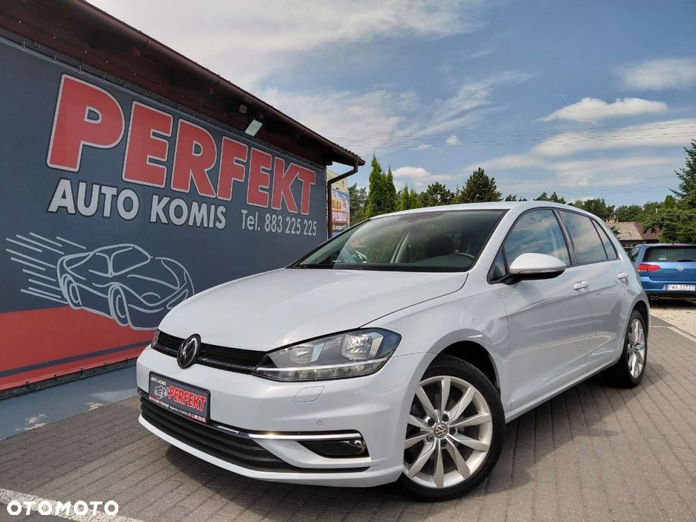 Volkswagen Golf - 1