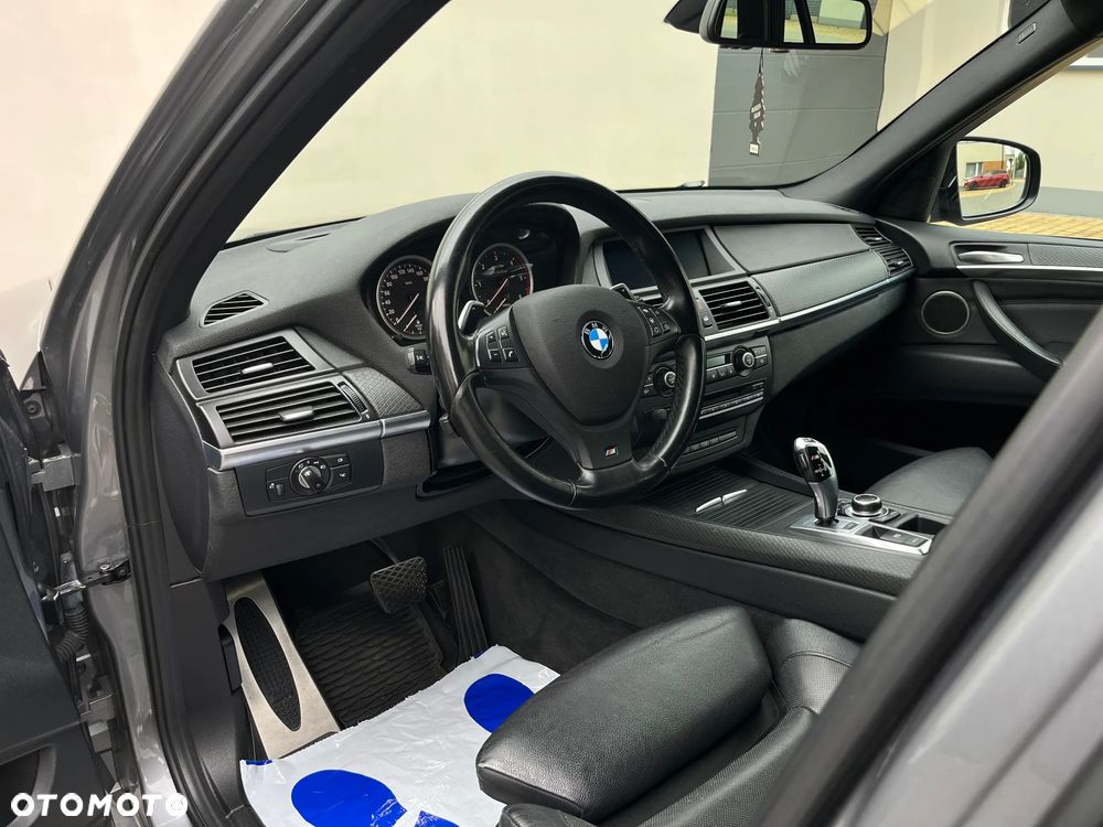 BMW X5 M M50d - 11