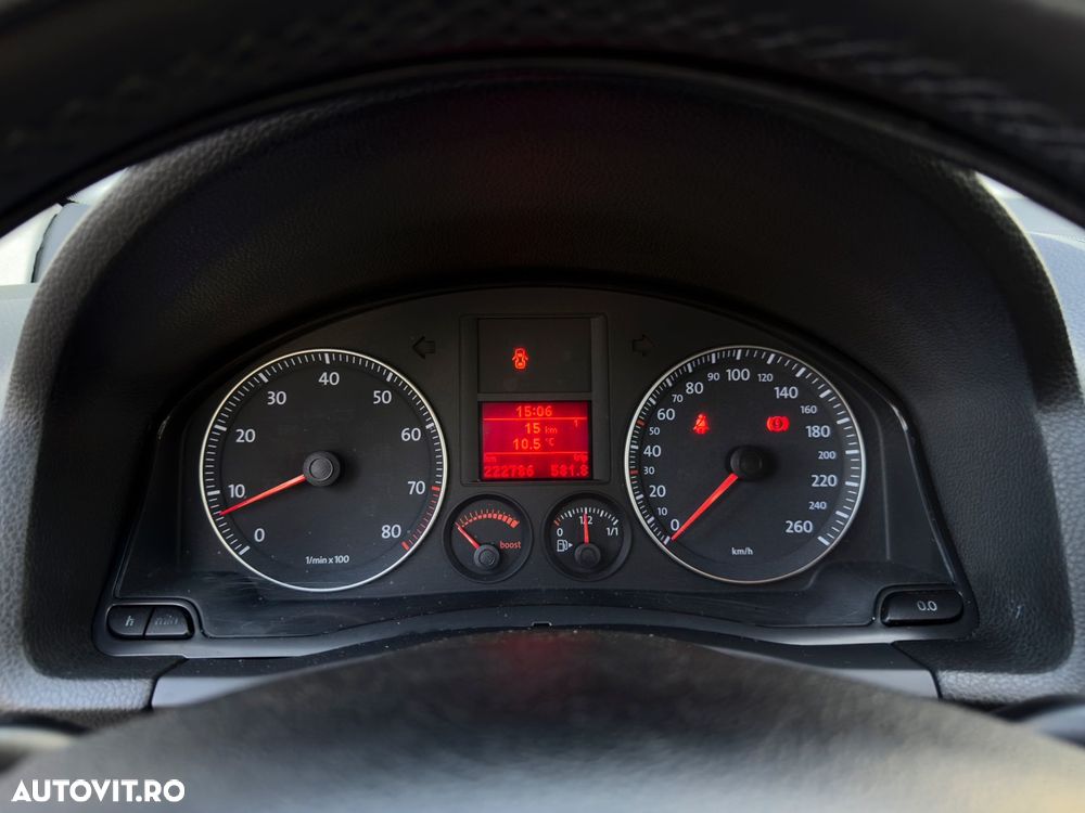 Volkswagen Golf 1.4 TSI GT - 24