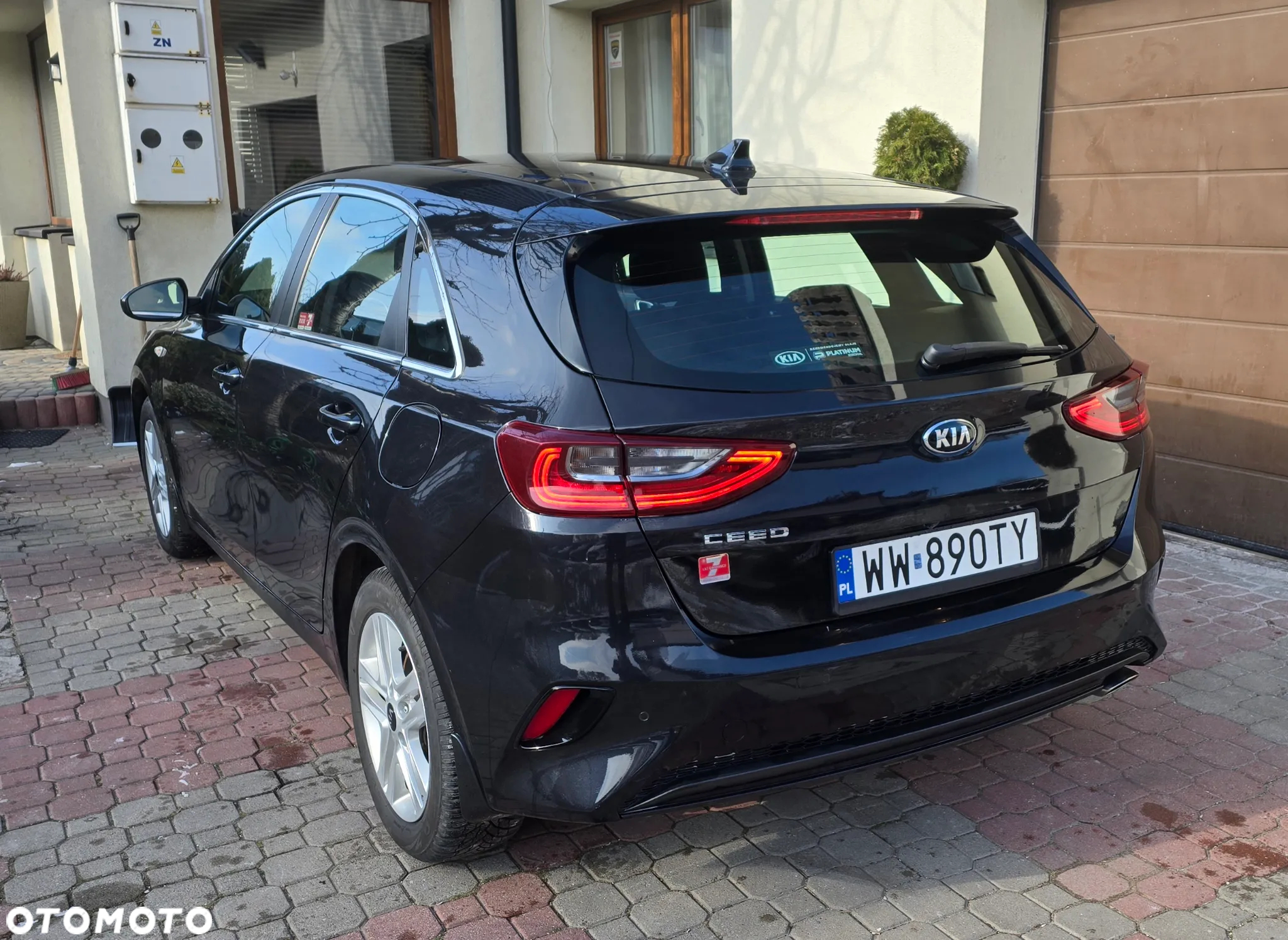 Kia Ceed - 4