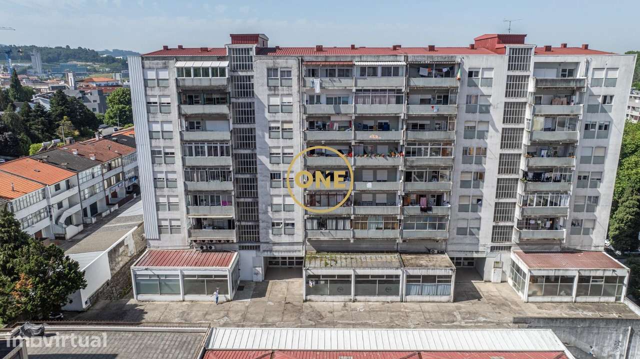 Loja Comercial com 280 m2 no Centro de Guimarães - Grande imagem: 2/24