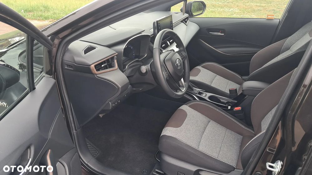 Toyota Corolla - 9
