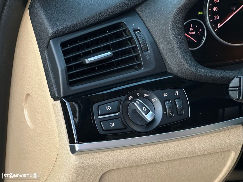 BMW X3 18 d sDrive Line Luxury - 27