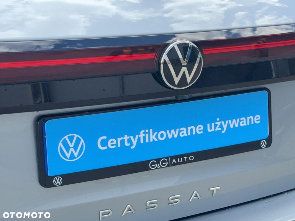 Volkswagen Passat - 13