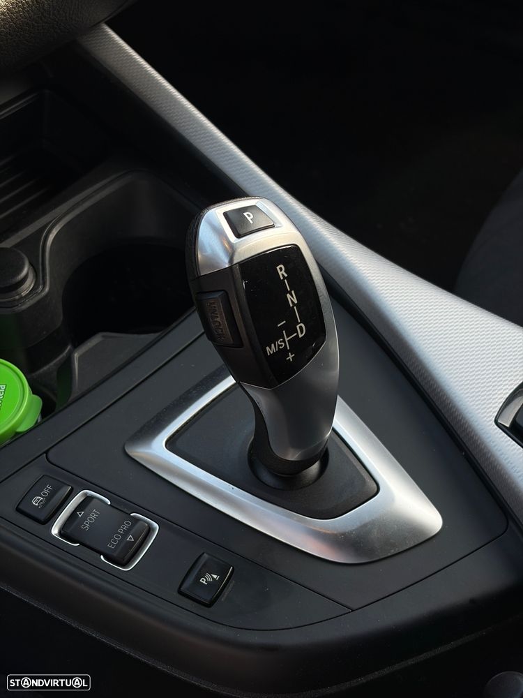 BMW 116 d Pack M Auto - 8