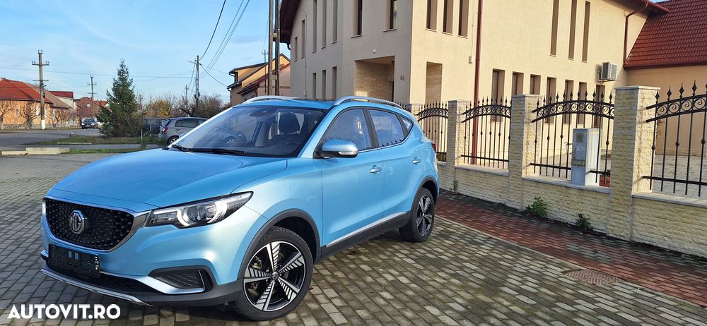 MG ZS EV Luxury - 22