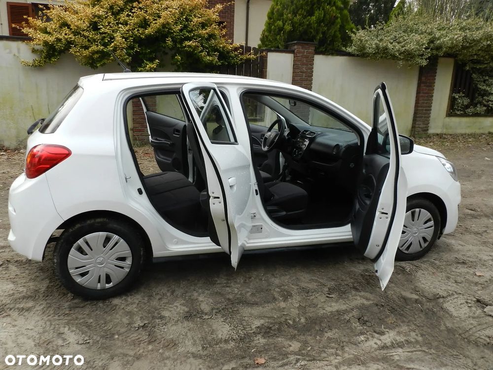 Mitsubishi Space Star - 10