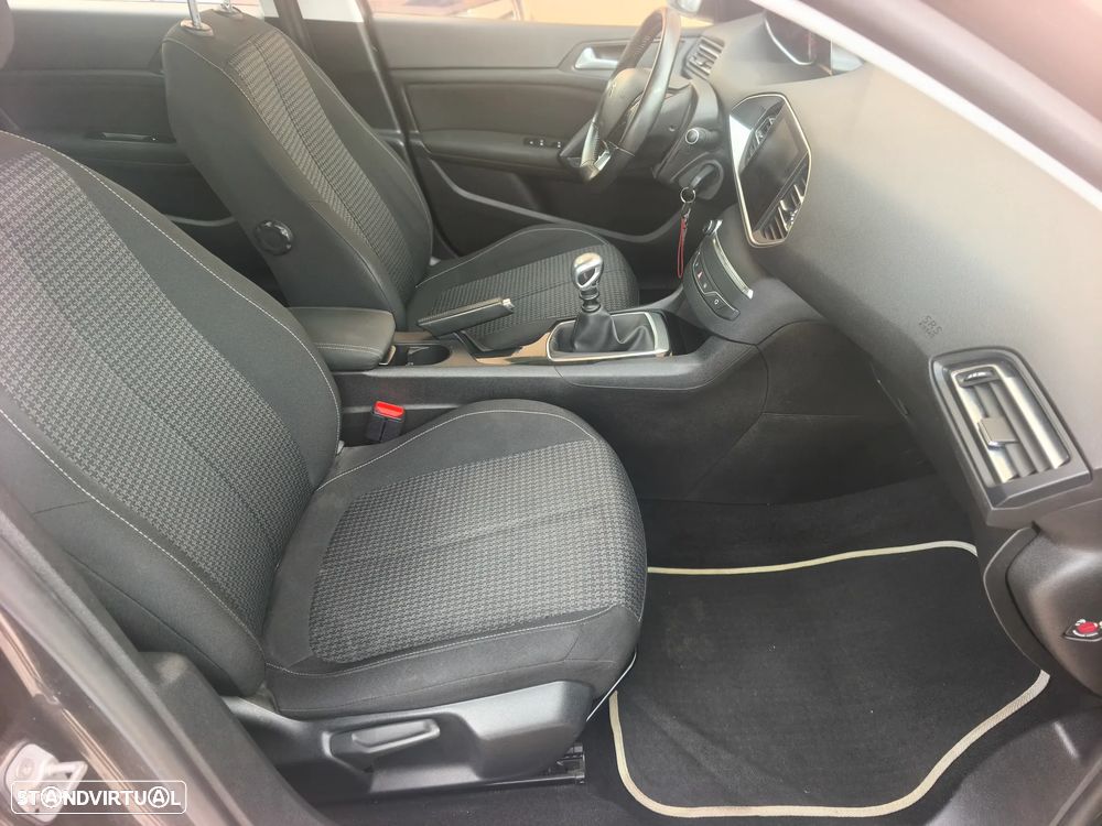 Peugeot 308 SW BlueHDi 130 Stop & Start Active - 24