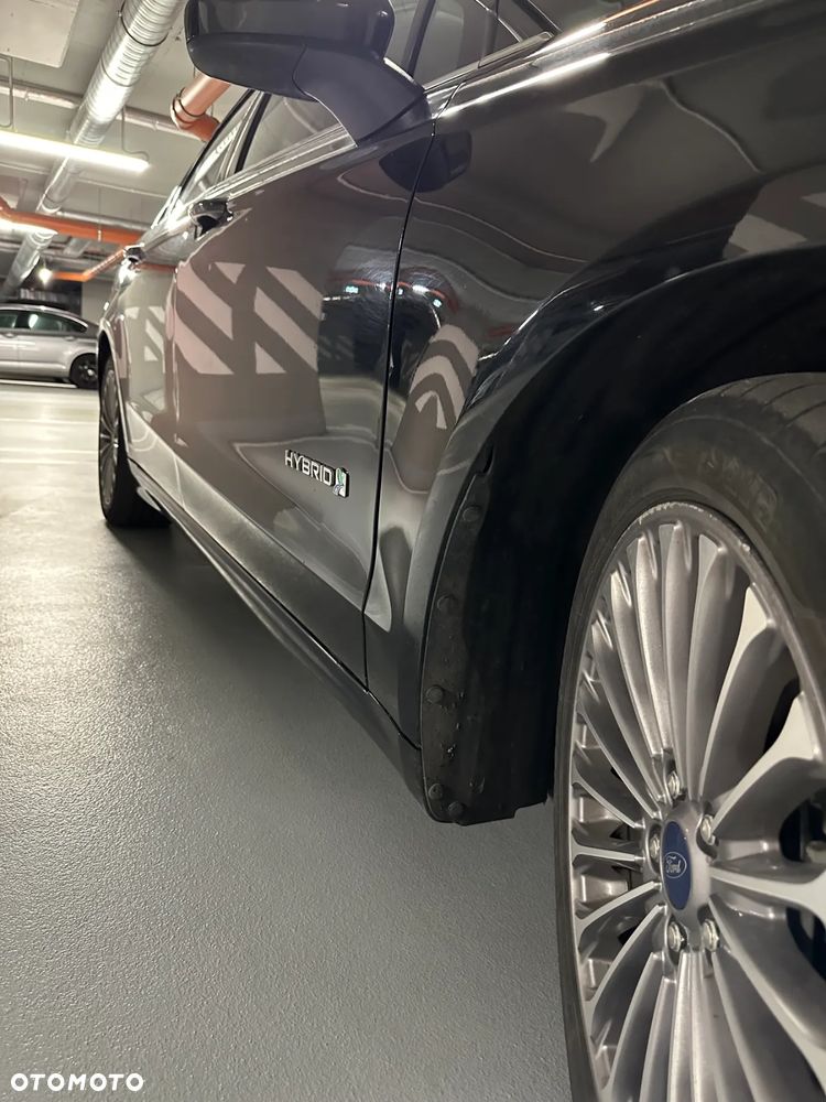 Ford Mondeo - 10