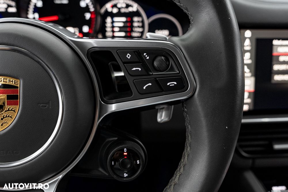 Porsche Cayenne Coupe Tiptronic S - 34