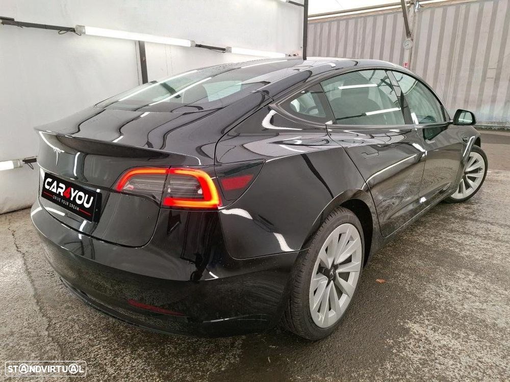 Tesla Model 3 - 2