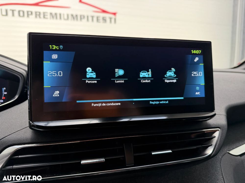 Peugeot 3008 PHEV EAT8 4X4 GT Pack - 27