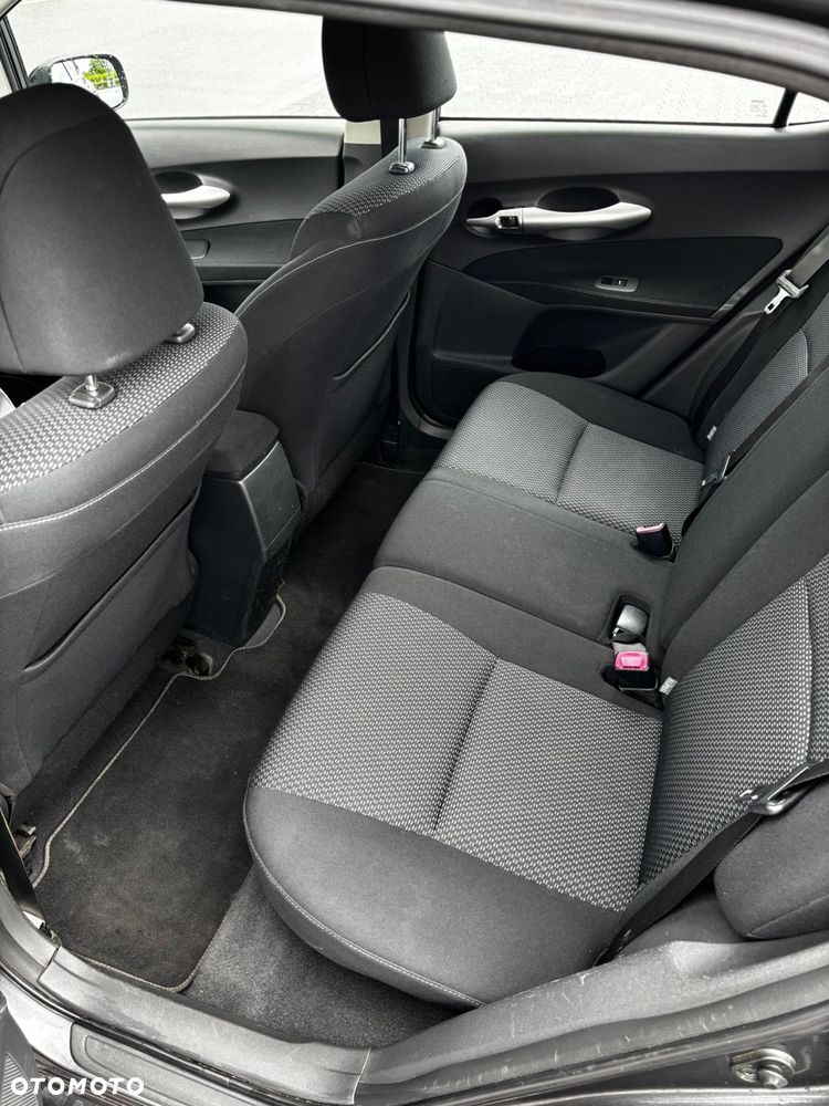 Toyota Auris 1.6 Sol - 20