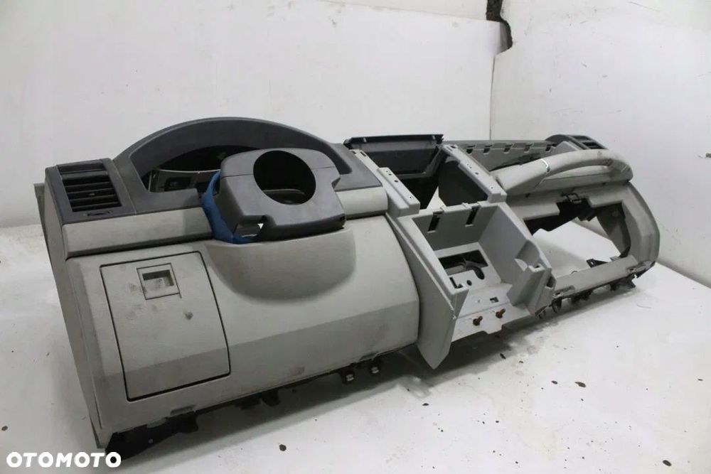 Konsola Deska Jeep Cherokee KK Europa - 2