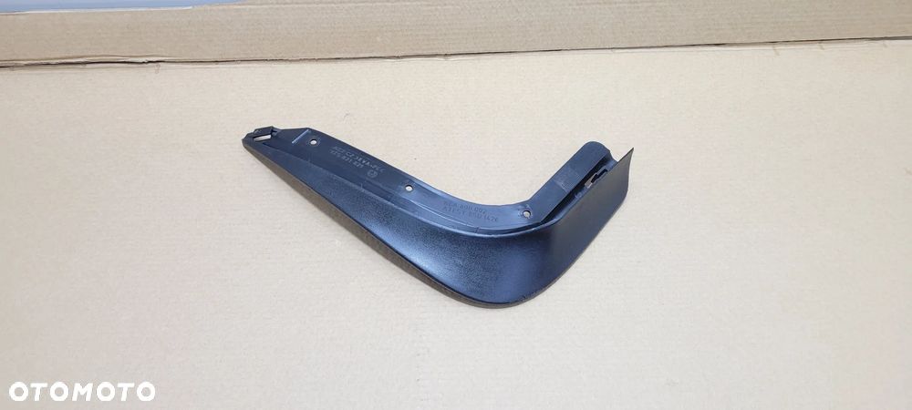 SKODA SUPERB CHLAPACZ TYŁ LEWY 3T5821821 - 1