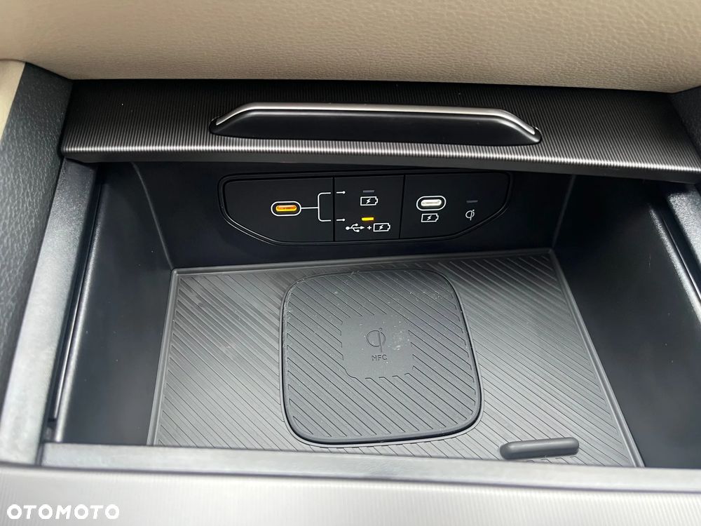 Kia Sportage 1.6 T-GDI HEV Business Line 2WD - 29