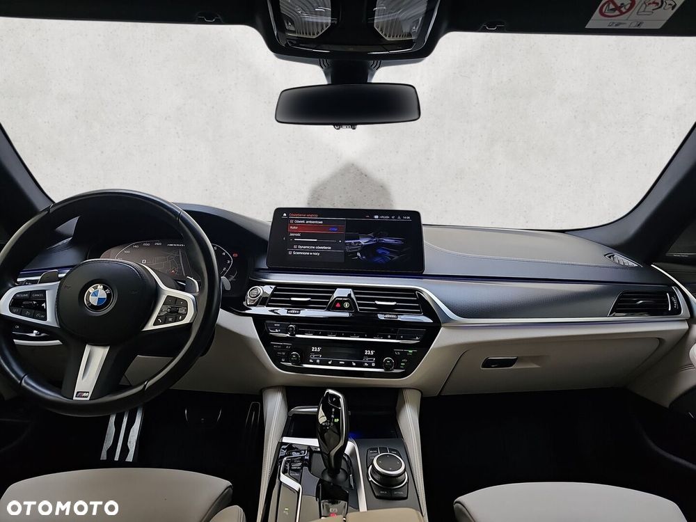BMW Seria 5 - 32