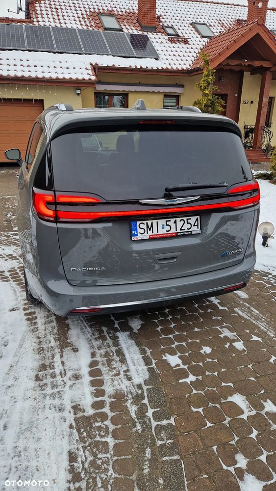 Chrysler Pacifica - 3