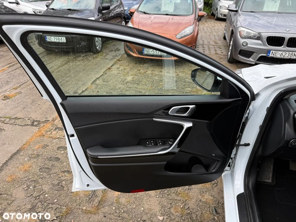 Kia Ceed 1.6 CRDi Edition 7 - 9