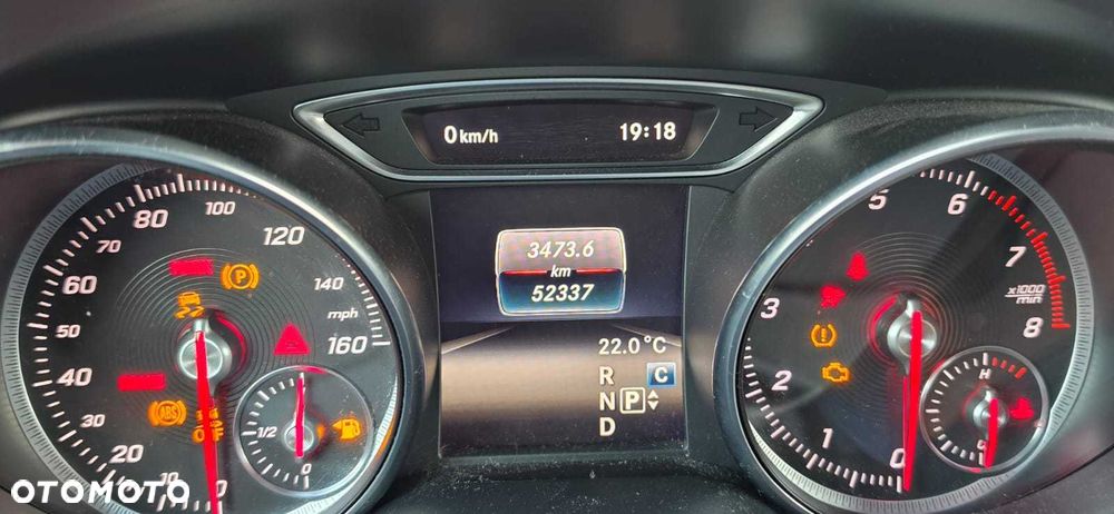Mercedes-Benz GLA - 7