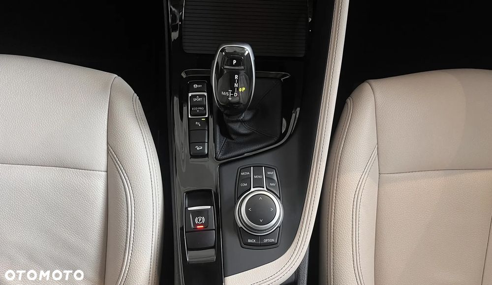 BMW X1 xDrive20d Sport Line - 18