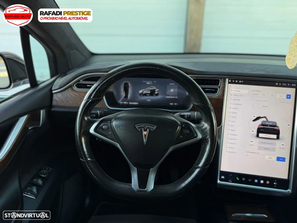Tesla Model X P90D AWD - 25