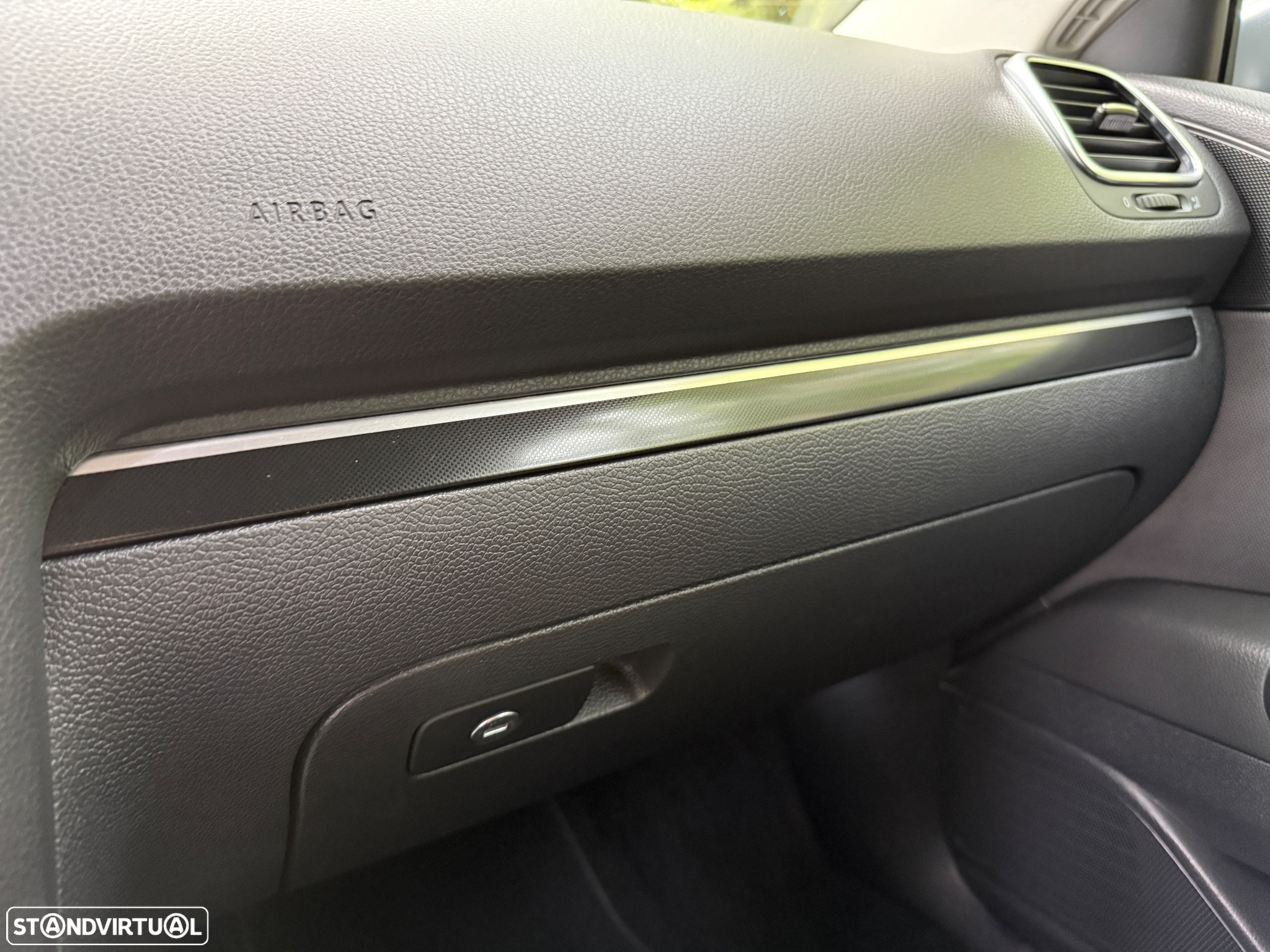 VW Scirocco 2.0 TDI Sport - 17