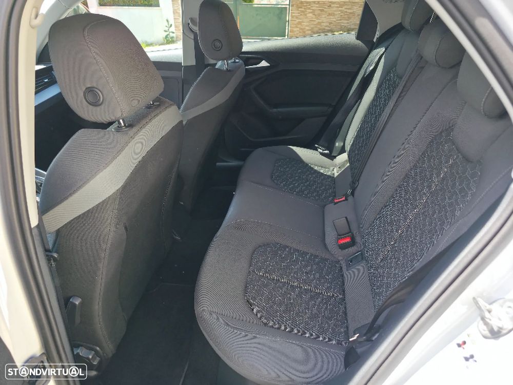 Audi A1 Sportback 30 TFSI S tronic S line - 13