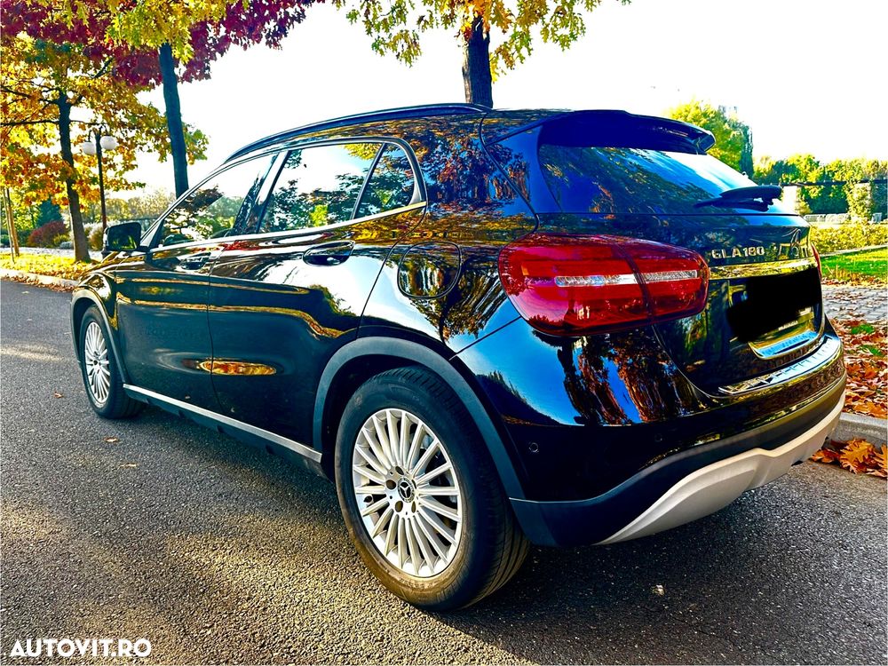 Mercedes-Benz GLA - 7