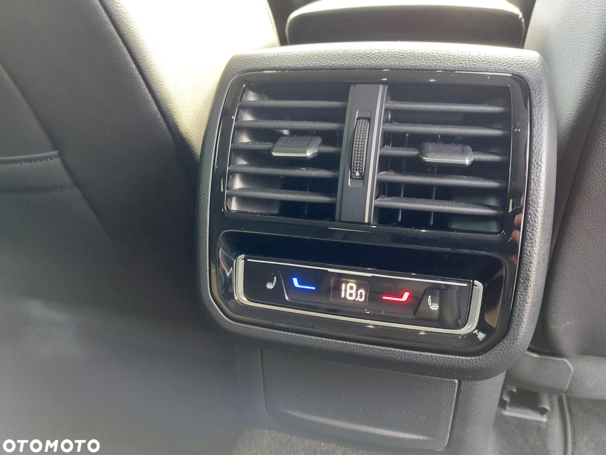 Volkswagen Arteon 2.0 TDI Elegance DSG - 22