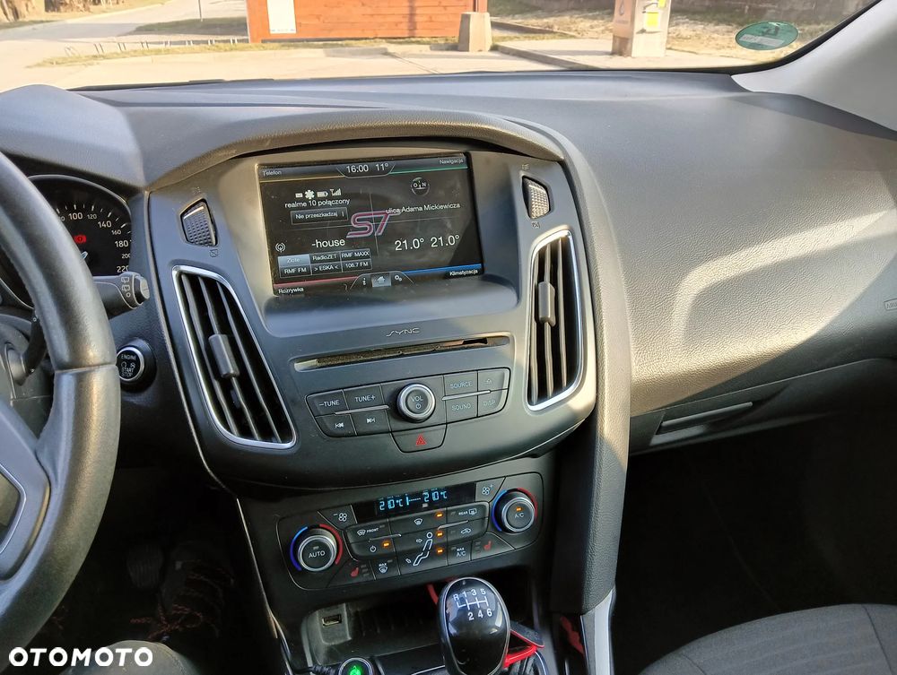 Ford Focus 1.5 TDCi DPF Start-Stopp-System ST-Line - 37