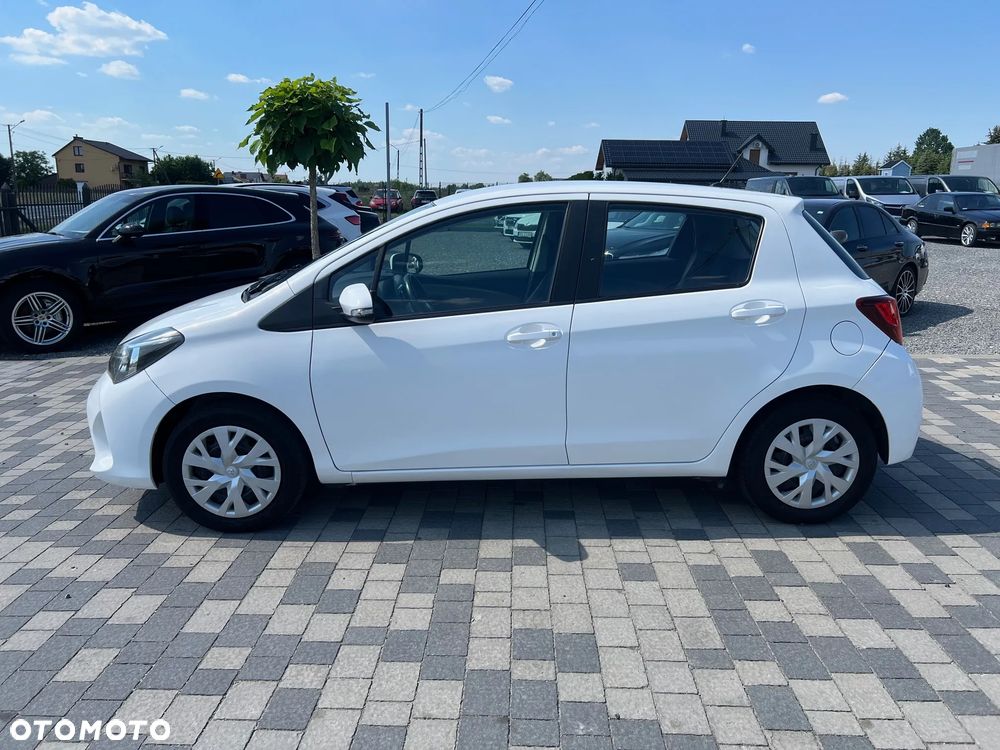 Toyota Yaris 1.0 Premium - 2