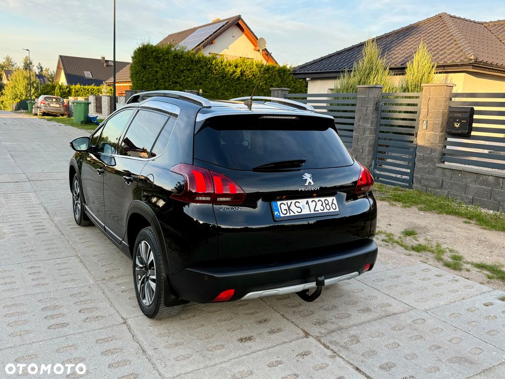 Peugeot 2008 BlueHDi 100 STOP & START Allure - 32