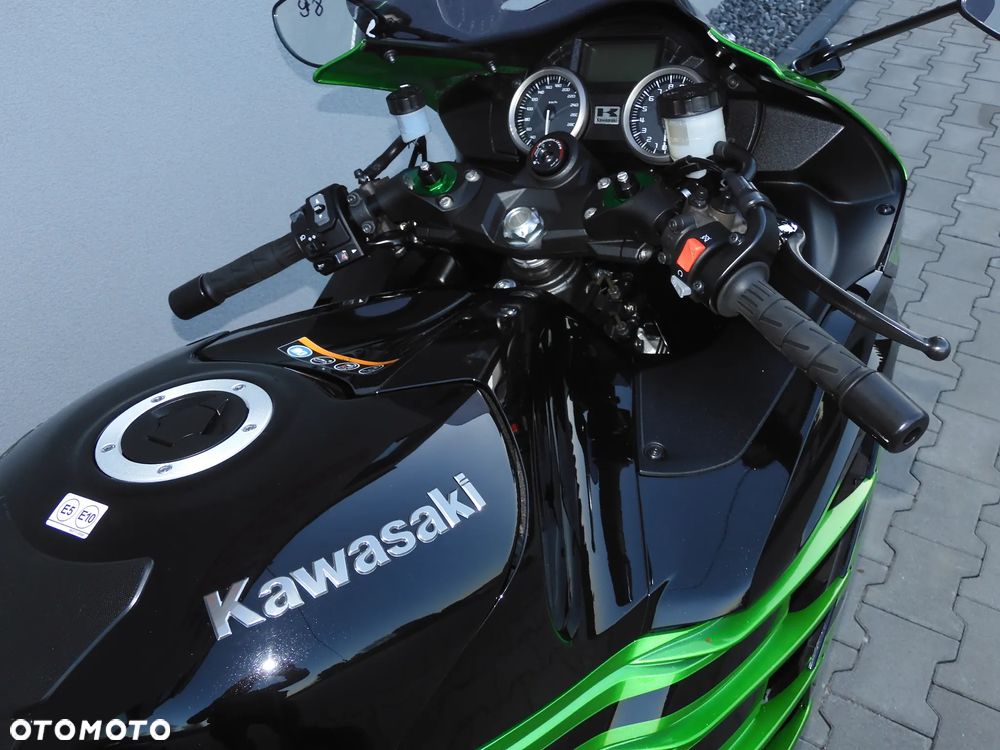 Kawasaki ZZR - 9