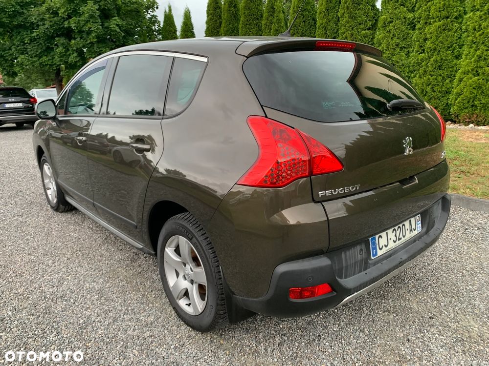 Peugeot 3008 1.6 HDi Premium - 10
