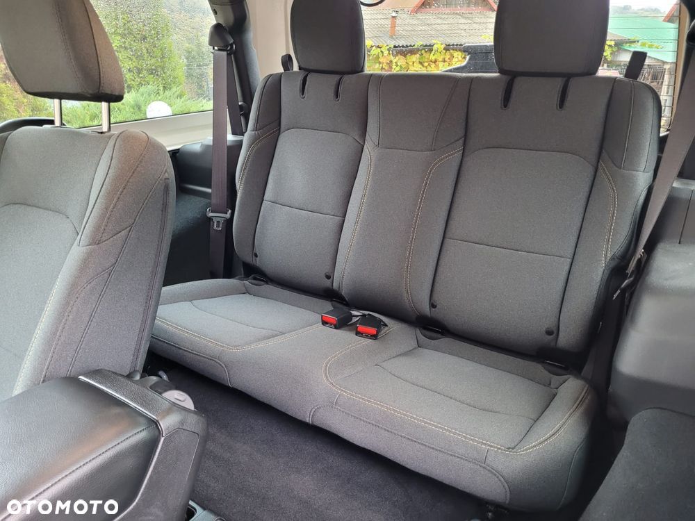 Jeep Wrangler - 21