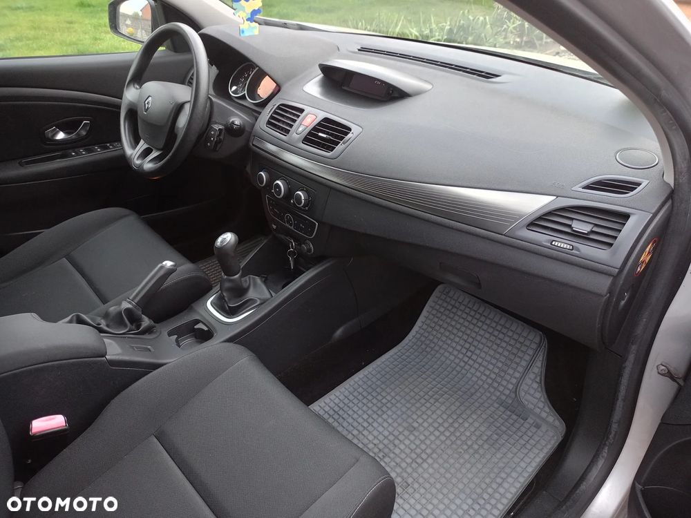 Renault Megane 1.6 16V 100 Expression - 13