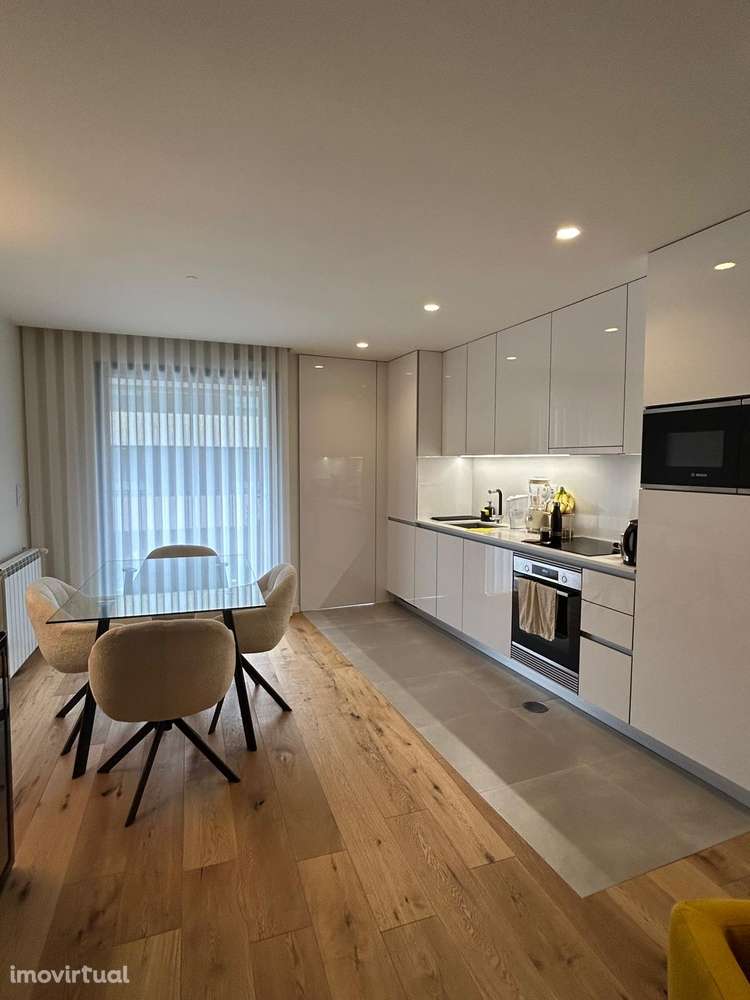 Fantástico novo T1 na Madalena - Grande imagem: 2/16