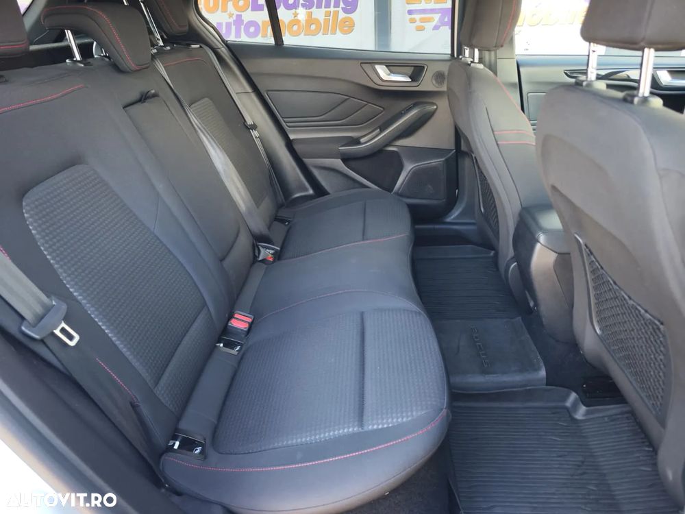 Ford Focus 1.5 Ecoboost ST-Line - 14