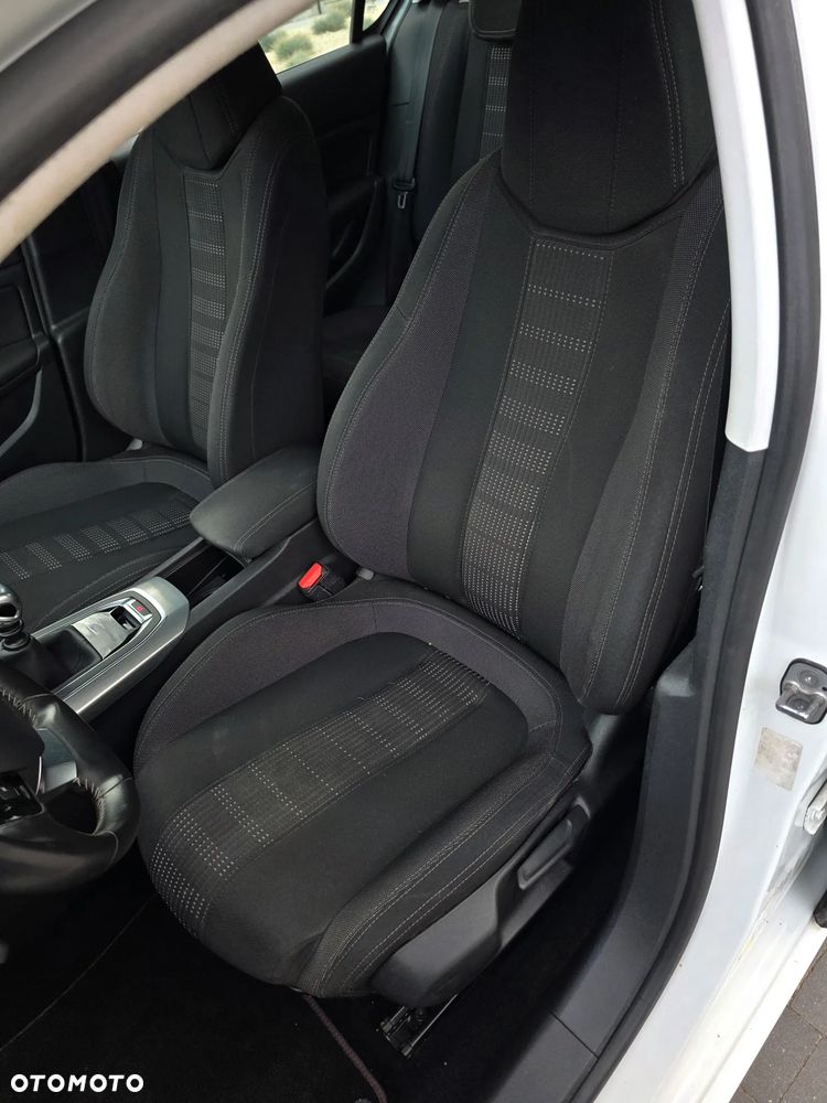 Peugeot 308 BlueHDi 120 Stop & Start Allure - 21