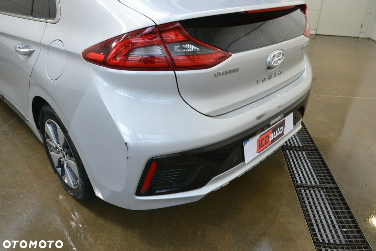 Hyundai IONIQ - 18